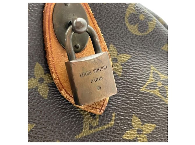 Bolsa Boston Louis Vuitton Keepall 50 Monogram Marrom Monograma - vista 17