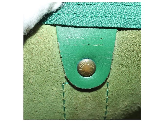 Louis Vuitton Keepall Epi Leather 50 Vert - vue 7