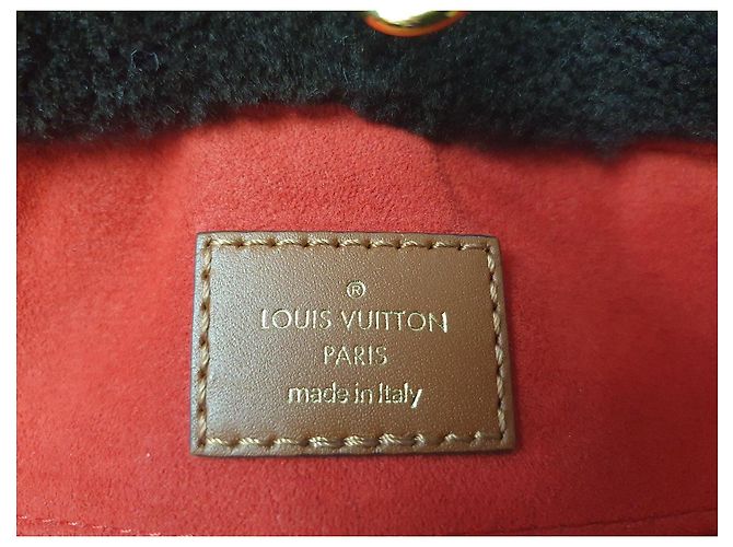 Louis Vuitton OnTheGo GM Teddy Shearling - Marrón Castaño Blanco - vista 2