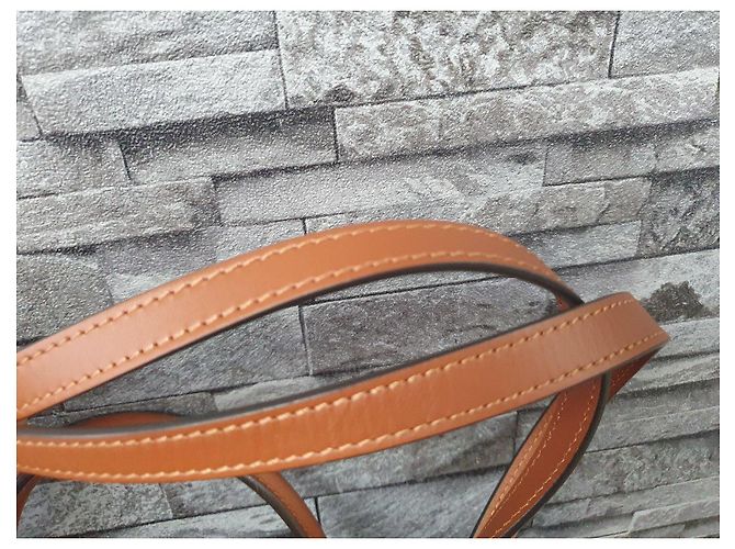 Louis Vuitton OnTheGo GM Teddy Shearling - Marrón Castaño Blanco - vista 4
