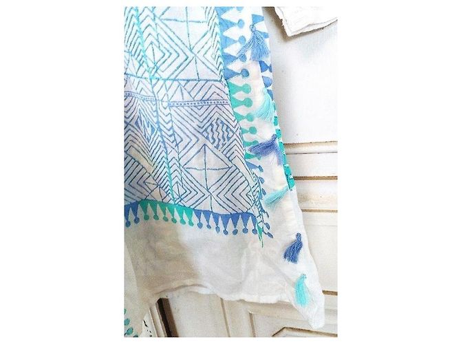 Antik Batik by Monoprix Vestido Oversize Estampado Geométrico Blanco Azul Verde - vista 15