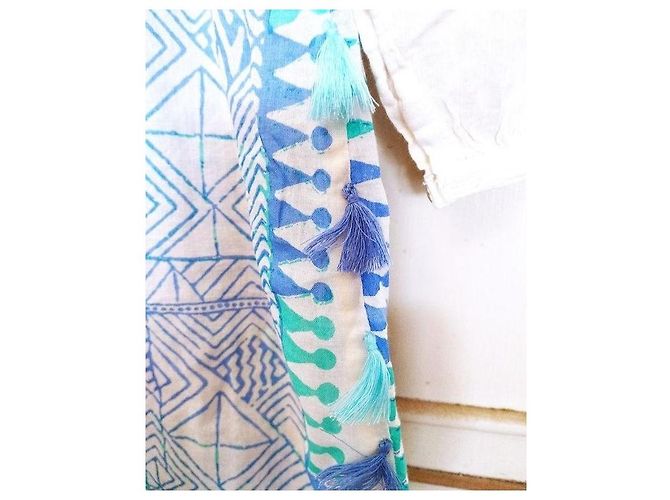 Antik Batik by Monoprix Vestido Oversize Estampado Geométrico Blanco Azul Verde - vista 4
