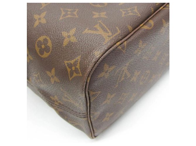 Louis Vuitton Neverfull Monogram Canvas MM Brown - view 3