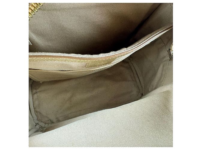 Sac à dos MCM en cuir noir et doré - vue 5