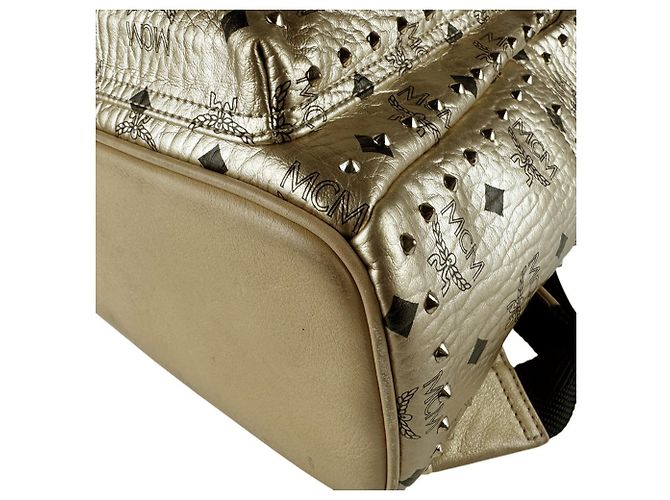 Sac à dos MCM en cuir noir et doré - vue 9
