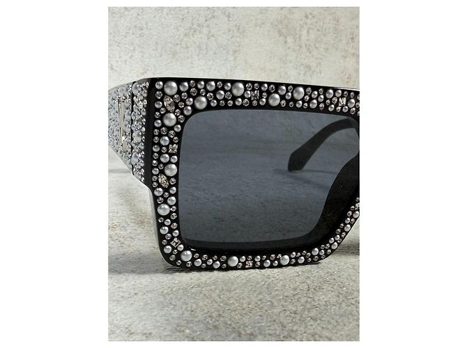 Louis Vuitton Occhiali da Sole Quadrati Perle e Strass SS24 Nero Silver hardware - vista 6