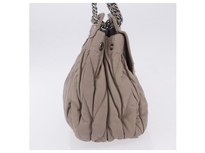 Miu Miu Chain Pushlock Matelassé Nappa Leather Beige - Ansicht 6