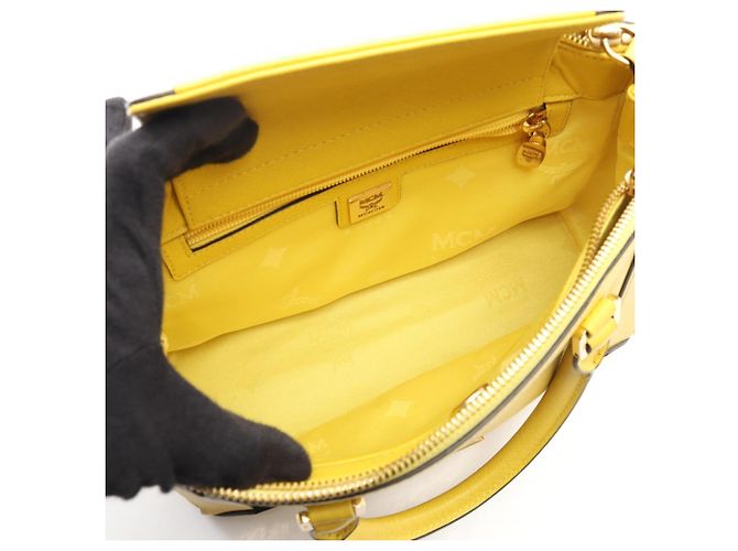 Borsa 2-Way MCM in pelle gialla Giallo - vista 3