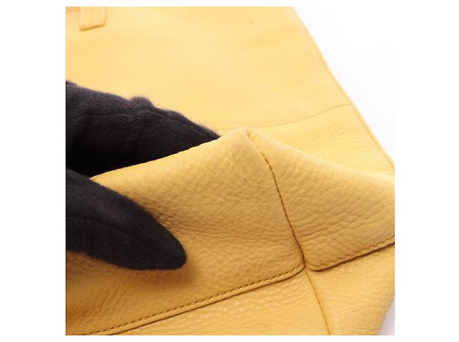 Borsa Tote Miu Miu in pelle gialla Giallo - vista 12