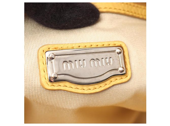 Borsa Tote Miu Miu in pelle gialla Giallo - vista 4