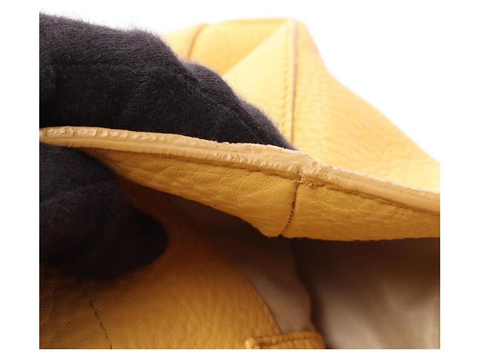 Borsa Tote Miu Miu in pelle gialla Giallo - vista 6