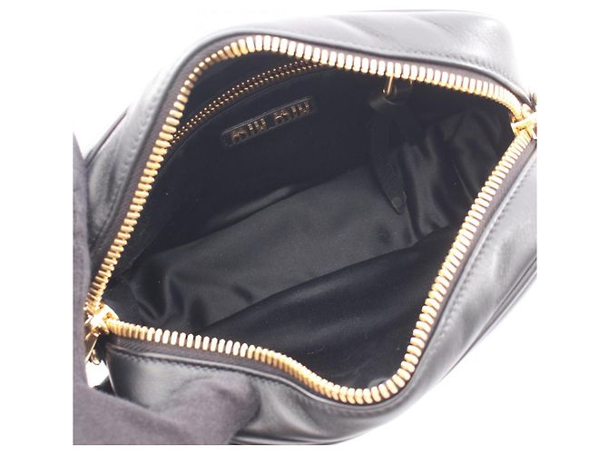 Miu Miu Safety gesteppte Schultertasche Schwarz - Ansicht 3