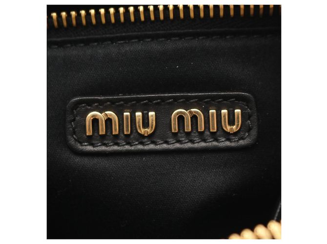 Miu Miu Safety gesteppte Schultertasche Schwarz - Ansicht 4