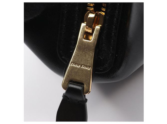 Bolsa Miu Miu SOFTY SHINE Preto - vista 7