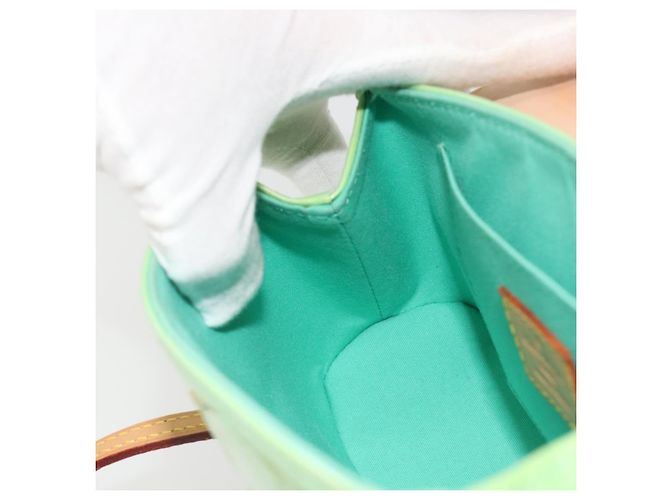 LOUIS VUITTON Vernis Biscayne Bay PM Shoulder Bag Peppermint M91289 Auth ep15577 Green - view 20