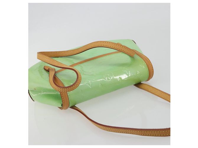 LOUIS VUITTON Vernis Biscayne Bay PM Shoulder Bag Peppermint M91289 Auth ep15577 Green - view 6