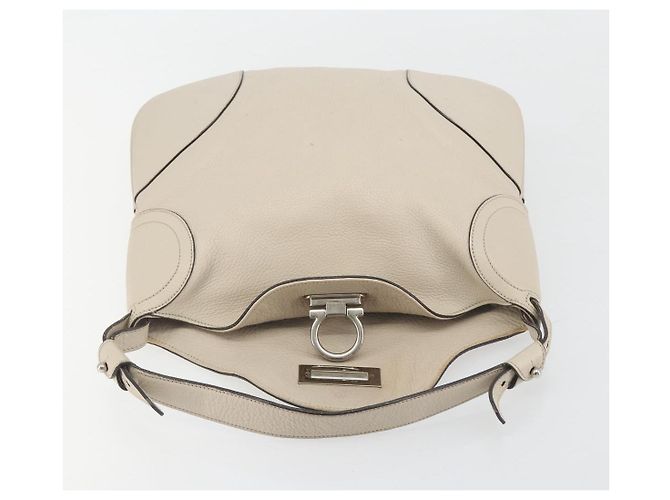 Borsa a tracolla Salvatore Ferragamo Gancini in pelle Ivory Silver Auth 196279 Argento Crudo - vista 15
