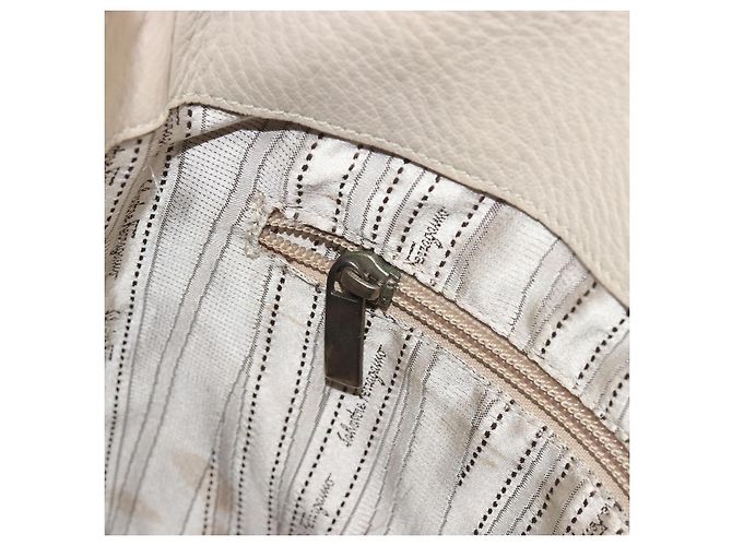 Borsa a tracolla Salvatore Ferragamo Gancini in pelle Ivory Silver Auth 196279 Argento Crudo - vista 21