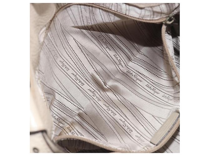 Borsa a tracolla Salvatore Ferragamo Gancini in pelle Ivory Silver Auth 196279 Argento Crudo - vista 22
