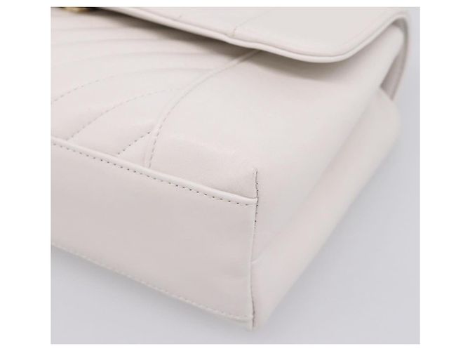 Borsa a tracolla CHANEL V Stitch Chain Chevron in pelle Bianco Navy CC Auth BA15077SAM Blu navy - vista 10