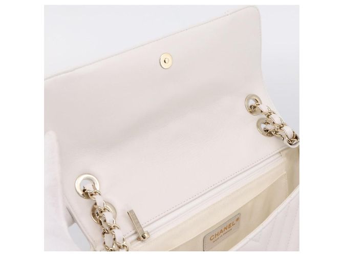 Borsa a tracolla CHANEL V Stitch Chain Chevron in pelle Bianco Navy CC Auth BA15077SAM Blu navy - vista 15