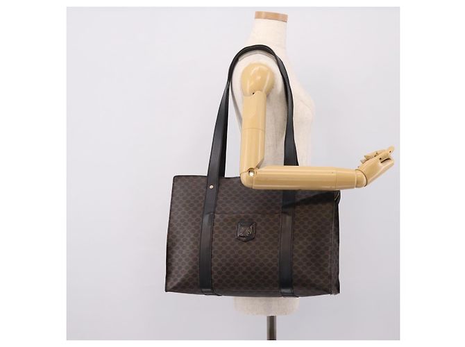 Céline CELINE Macadam Canvas Tote Bag PVC Leder Schwarz Gold Auth 203654A Golden - Ansicht 25