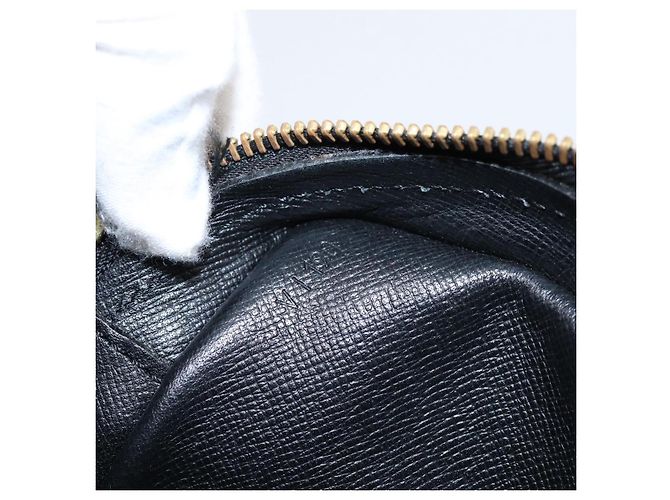 Borsa a tracolla LOUIS VUITTON Epi Jeune Fille MM Nera M52152 LV Auth 204584A Nero - vista 12
