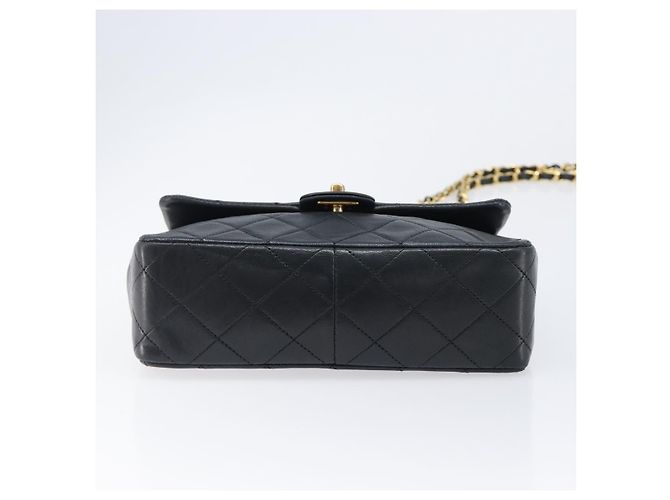 Borsa a tracolla CHANEL Mini Matelasse 20 Chain in pelle d'agnello nera e oro CC Auth 204583V Nero - vista 10