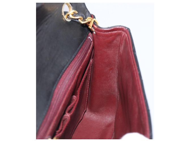 Borsa a tracolla CHANEL Mini Matelasse 20 Chain in pelle d'agnello nera e oro CC Auth 204583V Nero - vista 20