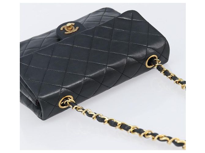Borsa a tracolla CHANEL Mini Matelasse 20 Chain in pelle d'agnello nera e oro CC Auth 204583V Nero - vista 6