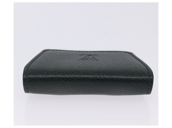 LOUIS VUITTON Taiga Buton de Manchette Cuffs Epicea LV Auth BA15690 - vista 5