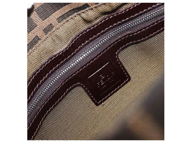 Borsa a tracolla FENDI Zucca Canvas Mamma Baguette Marrone Nero Auth am12622V - vista 19