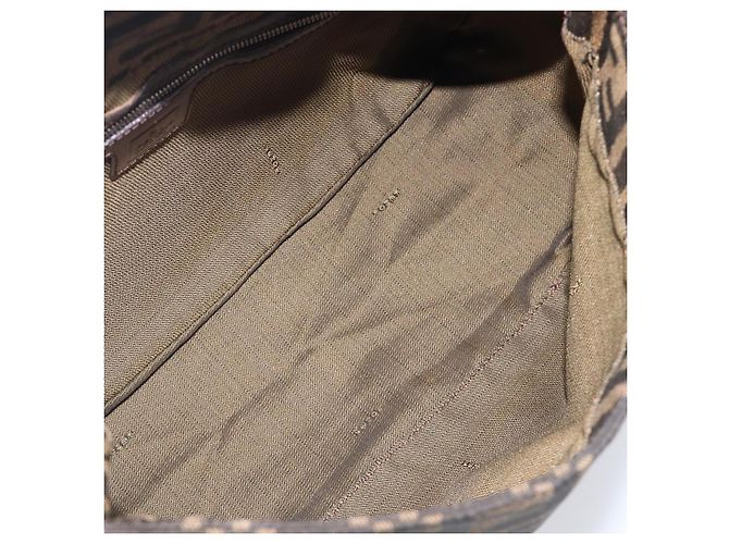 Borsa a tracolla FENDI Zucca Canvas Mamma Baguette Marrone Nero Auth am12622V - vista 20