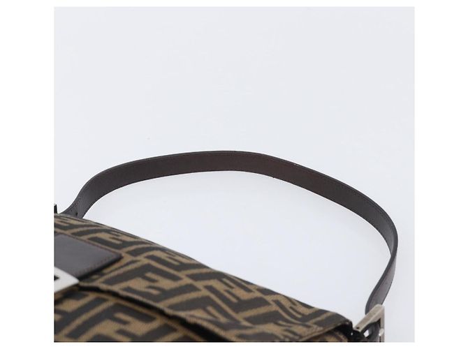 Borsa a tracolla FENDI Zucca Canvas Mamma Baguette Marrone Nero Auth am12622V - vista 8
