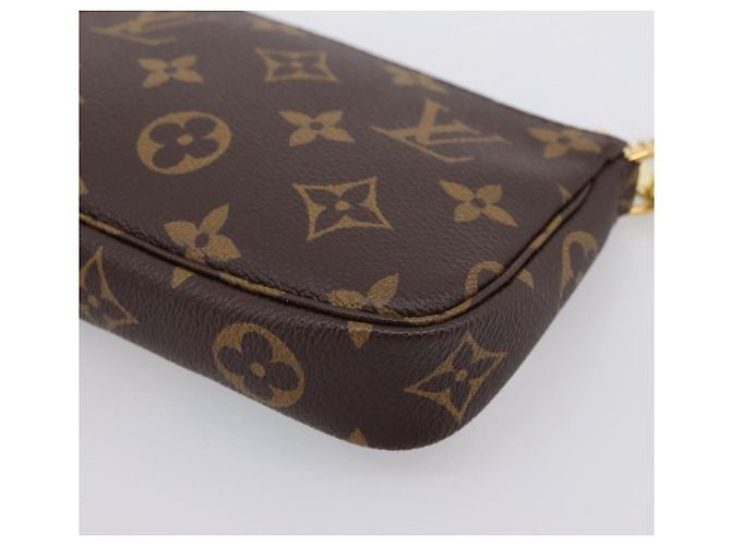 LOUIS VUITTON Monogram Vivienne Mini Pochette Accessoires Pouch LV Auth 204777M Monograma - vista 16