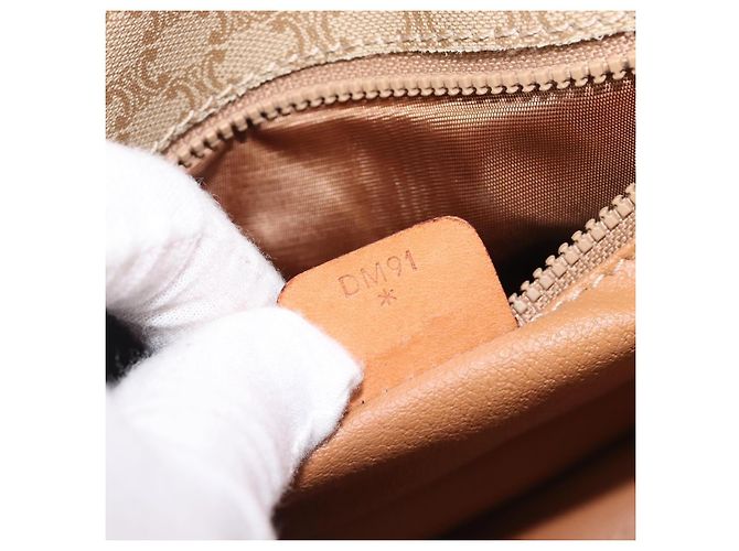 Céline Bolsa de Ombro CELINE Macadam Canvas PVC Bege Gold Auth 203607 Dourado - vista 26