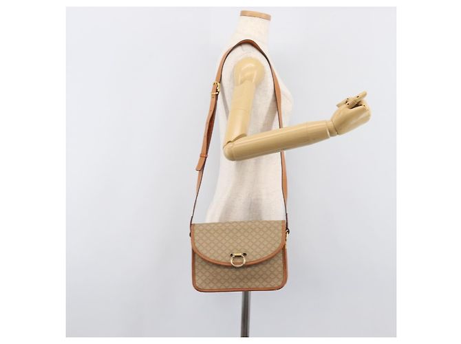 Céline Bolsa de Ombro CELINE Macadam Canvas PVC Bege Gold Auth 203607 Dourado - vista 27