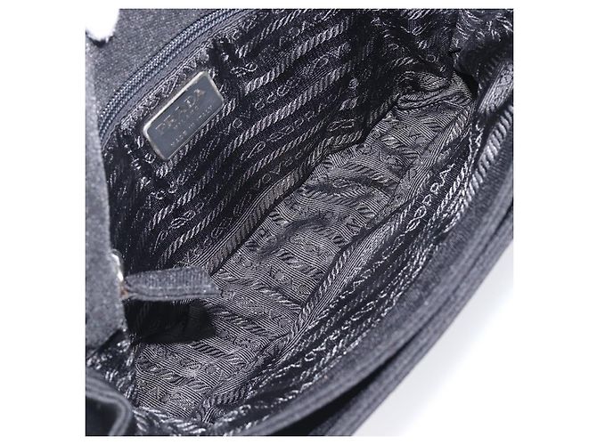 Bolsa de Ombro PRADA com Corrente de Plástico em Algodão Preto Auth 204708V - vista 18