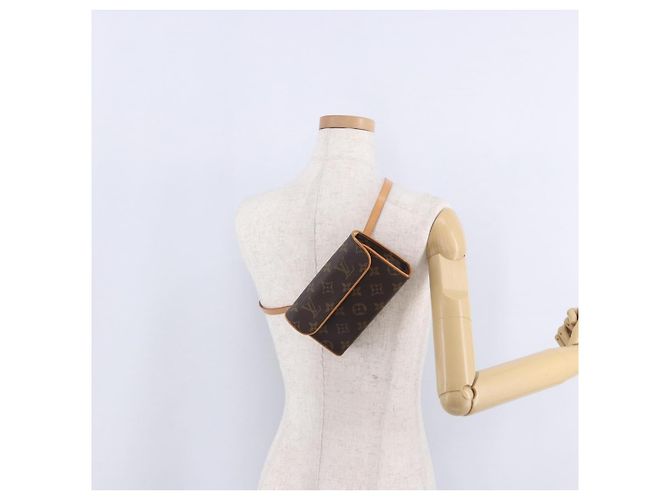 LOUIS VUITTON Monogram Pochette Florentine Waist Bag M51855 LV Auth 204738V Monograma - vista 25