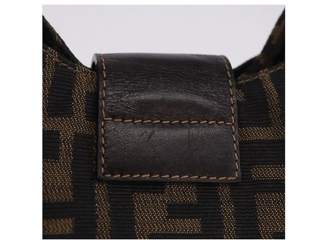 Borsa a tracolla FENDI Zucca Canvas Mamma Baguette Marrone Tono Oro Auth 198310V - vista 4