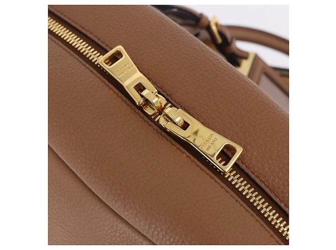 Borsa a mano PRADA in pelle 2way Beige Tono Oro Auth ka6236M - vista 21