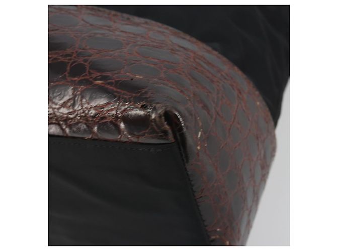 Sac à main PRADA Nylon Black Gold Auth 187087 Noir Doré - vue 12