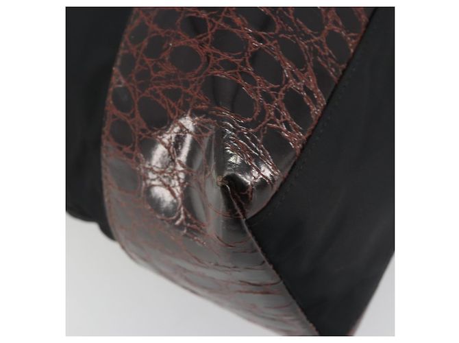 Sac à main PRADA Nylon Black Gold Auth 187087 Noir Doré - vue 13