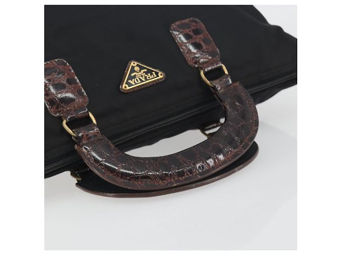 Sac à main PRADA Nylon Black Gold Auth 187087 Noir Doré - vue 7