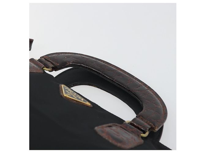 Sac à main PRADA Nylon Black Gold Auth 187087 Noir Doré - vue 8