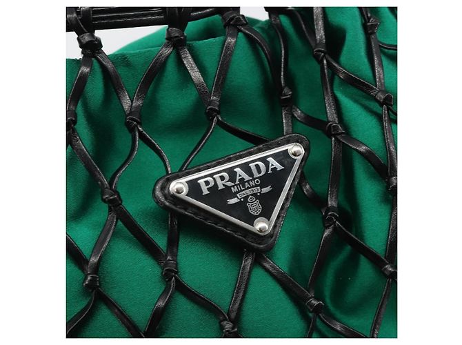 Bolsa de Ombro com Corrente PRADA Satin Green Auth 127567 Verde - vista 17