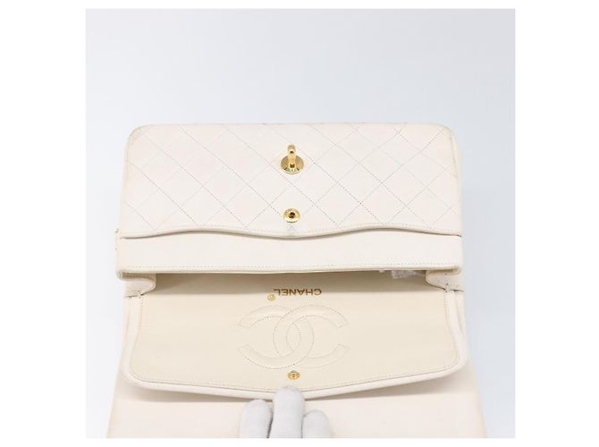 Borsa CHANEL Matelasse Double Flap Chain Bag Lamb Skin White Gold CC Auth 201534 Bianco D'oro - vista 22