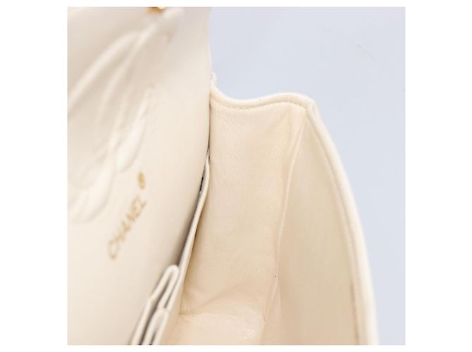 Borsa CHANEL Matelasse Double Flap Chain Bag Lamb Skin White Gold CC Auth 201534 Bianco D'oro - vista 25
