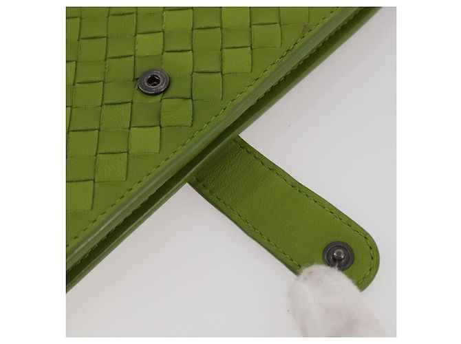 Housse iPad BOTTEGA VENETA INTRECCIATO en cuir Vert Auth 204255 - vue 16