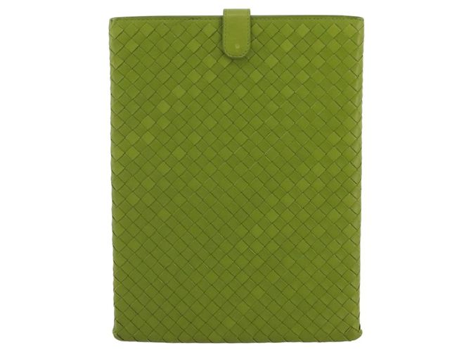 Housse iPad BOTTEGA VENETA INTRECCIATO en cuir Vert Auth 204255 - vue 2